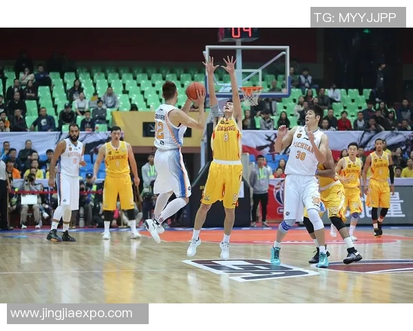 四川金强宣布引进新内线，力争扭转连败态势