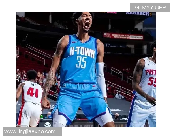 球迷狂热！约翰-埃格伯努成为CBA比赛中最受欢迎的球员